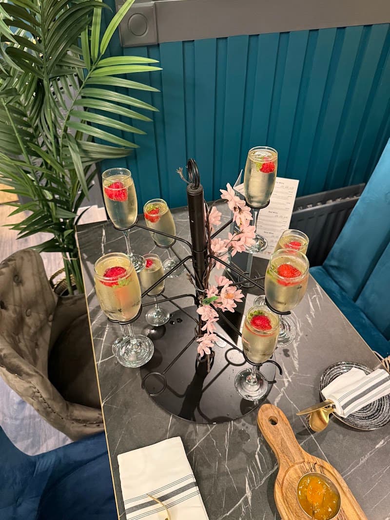 Namaste Modern Indian Twist & Prosecco Bay Lounge