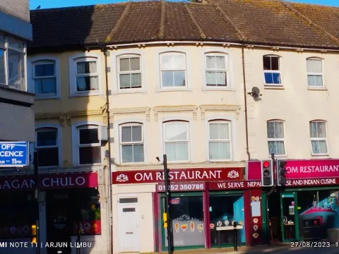 Om Restaurant
