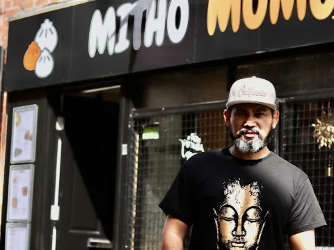 Mitho Momo