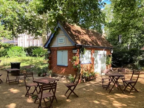 Momo’s Garden Café