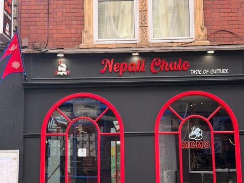 Nepali chulo Cotham Hill
