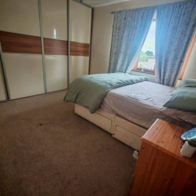 Double & Single Rooms in Bradford, No Deposit