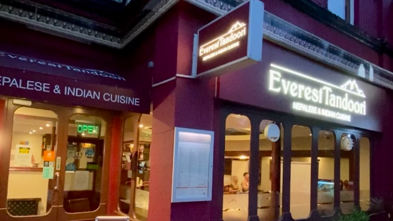 Everest Tandoori