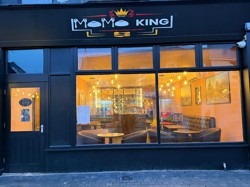 Momo King, Old Town